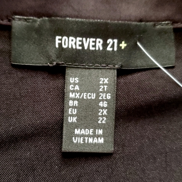 MIDNITE BLACK SATIN ☆ COLLAR NECK ☆ JUMPSUIT ☆ NWT - Picture 8 of 9